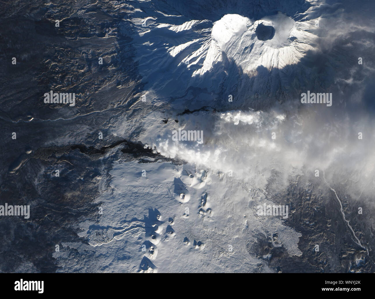 Tolbachik Vulkan ausbrechenden, November 27, 2012, Kamtschatka, Russland, von der NASA/ Jesse Allen/Robert Simmon/USGS/DPA Stockfoto