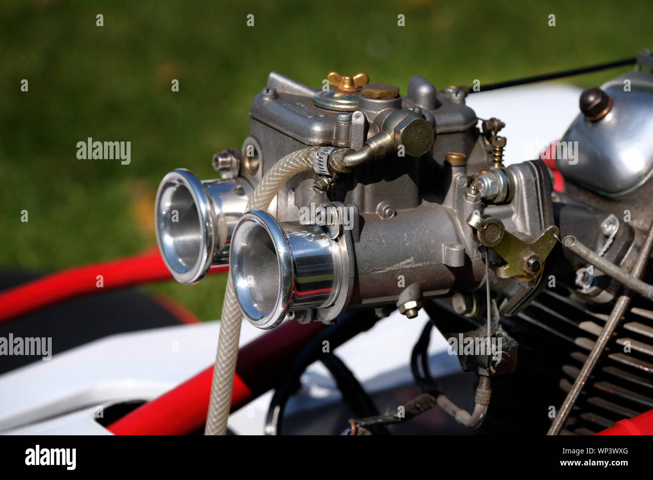 Vergaser auf rennmotorrad Kombination. Stockfoto