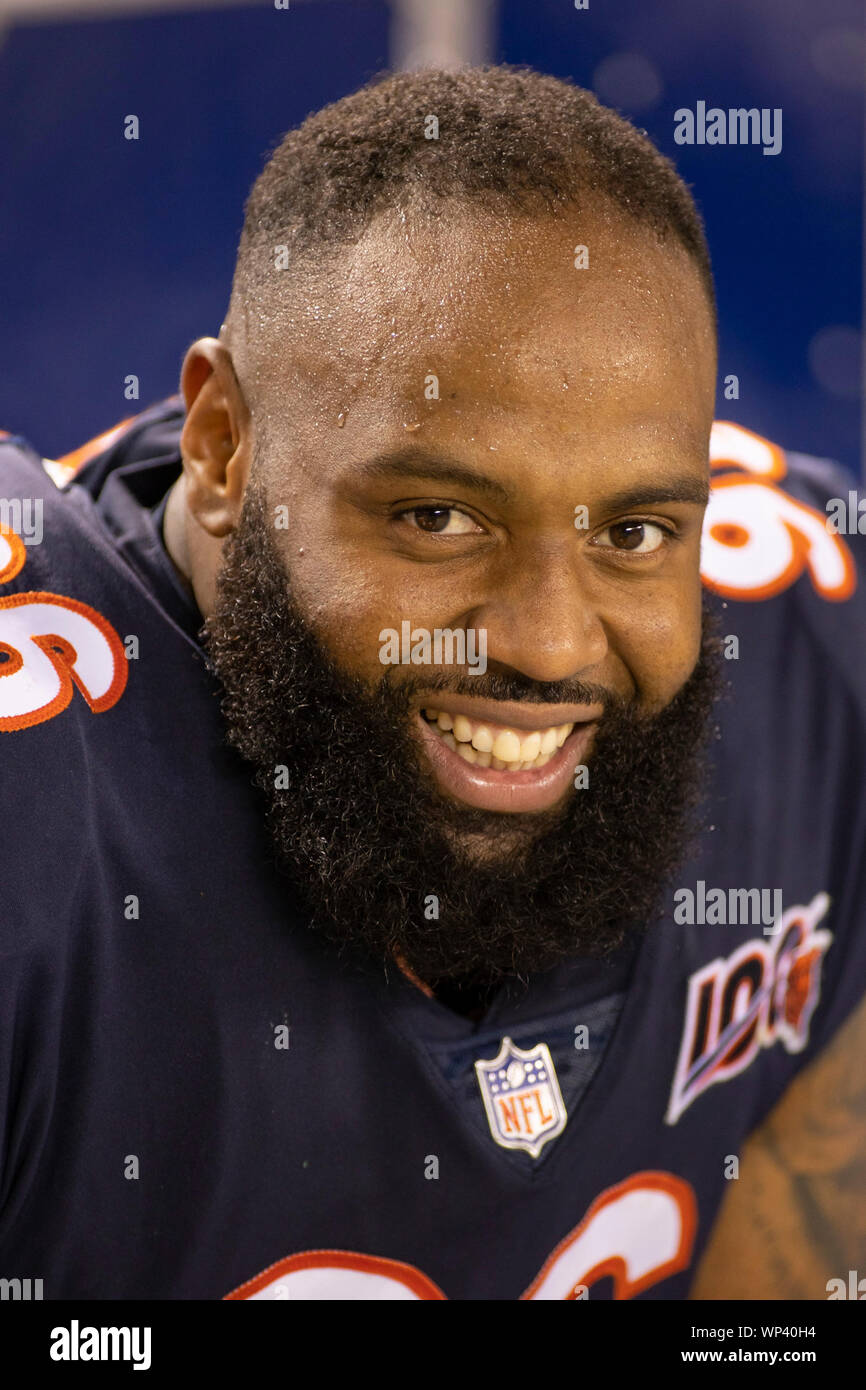 September 05, 2019: Chicago, Illinois, USA - Bären #96 Akiem Hicks eine Auszeit nimmt während der NFL Spiel zwischen den Green Bay Packers und Chicago Bears im Soldier Field in Chicago, IL. Fotograf: Mike Wulf Stockfoto