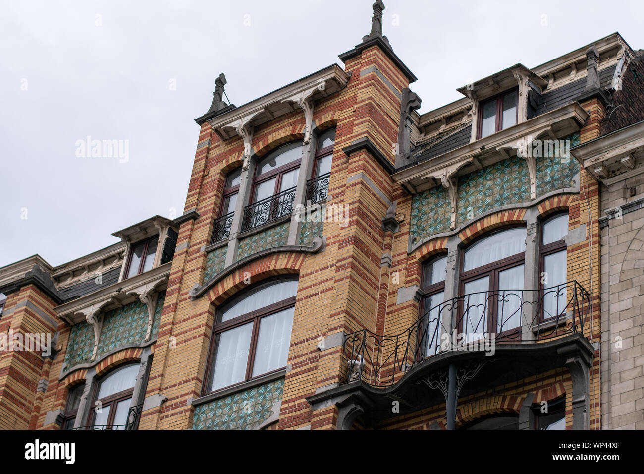 Jugendstil Fassaden in Brüssel, Belgien - Gemeinde Schaerbeek. Stockfoto