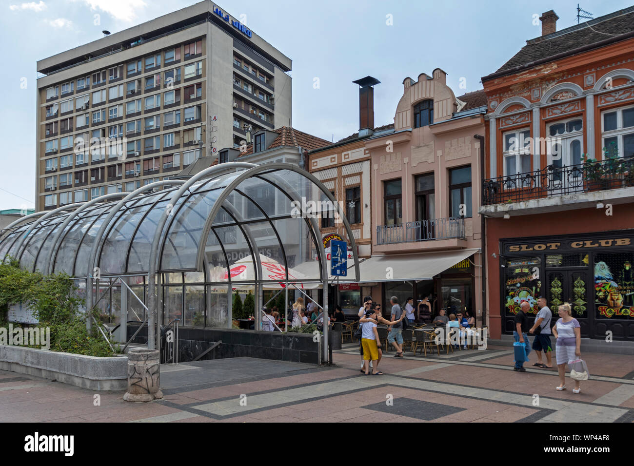 NIS, Serbien - Juni 15, 2019: Panorama von der Mitte der Stadt von Nis, Serbien Stockfoto