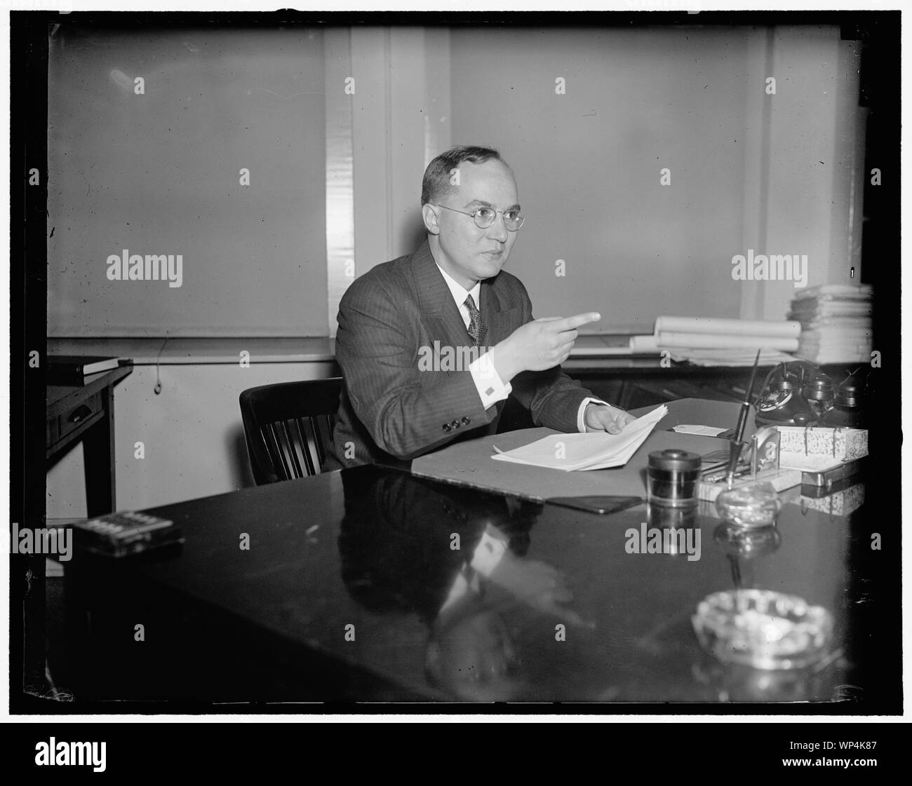 John W. Barriger, Chief Examiner der Eisenbahnen für die R. F.C., 12/30/36 Stockfoto