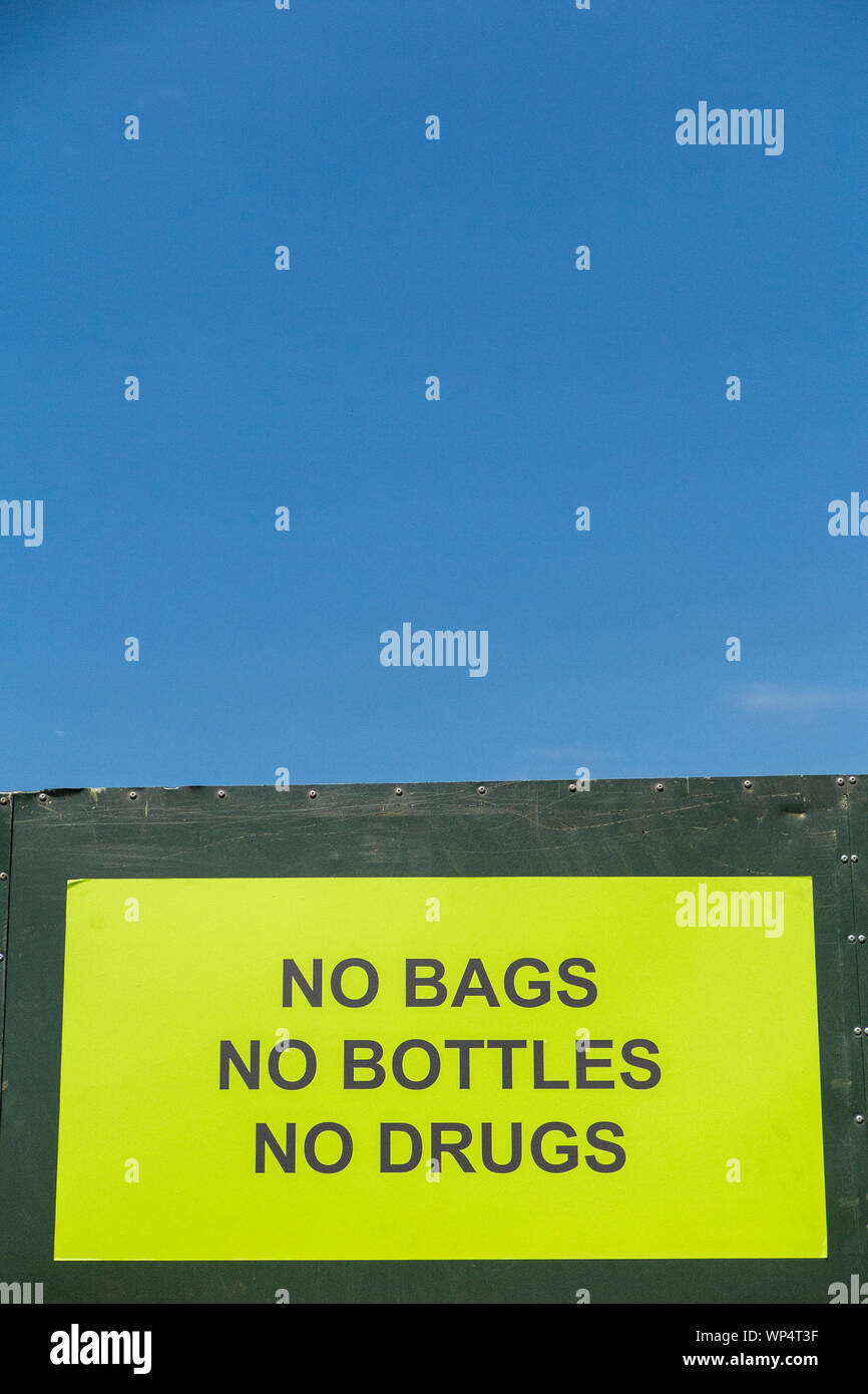 Zeichen außerhalb des SW4 Music Festival auf Clapham Common Stockfoto