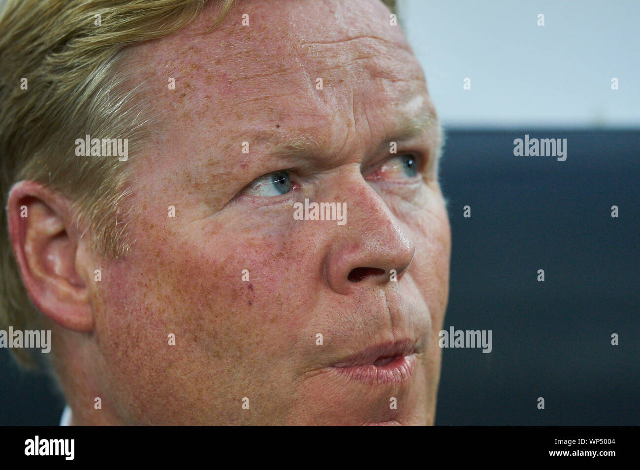 Hamburg, Deutschland. 06 Sep, 2019. Ronald Koeman, NL Trainer in halber Größe, Porträt, DEUTSCHLAND - NIEDERLANDE 2-4 Fußball Euro 2021 Qualifikation Saison 2019/2020, EM-Qualifikation Gruppe C Hamburg, Deutschland, September 06, 2019. © Peter Schatz/Alamy leben Nachrichten Stockfoto