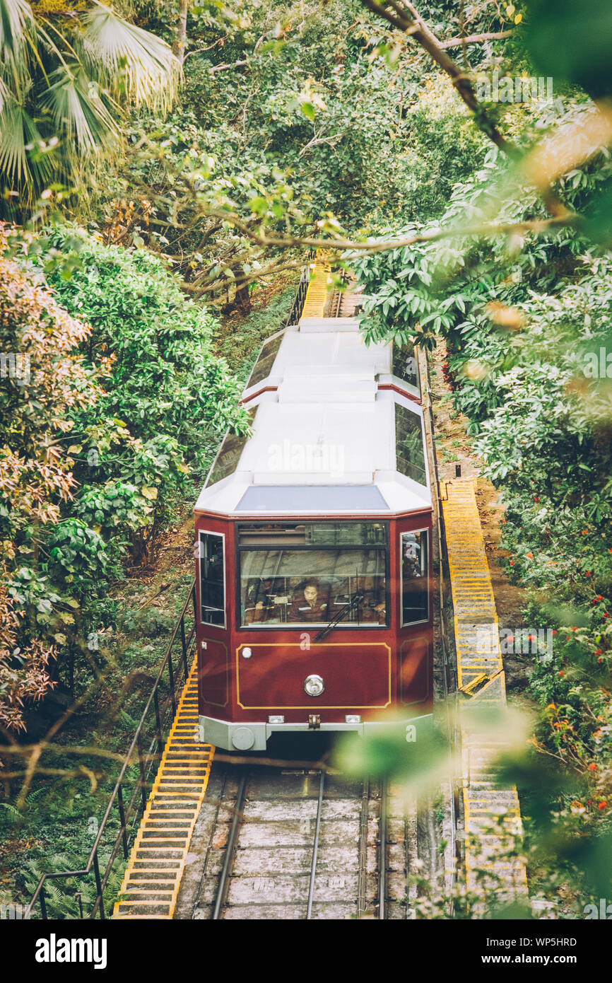 Hong Kong Peak Tram zum Victoria Peak, eine der beliebten Attraktion für Touristen. Stockfoto