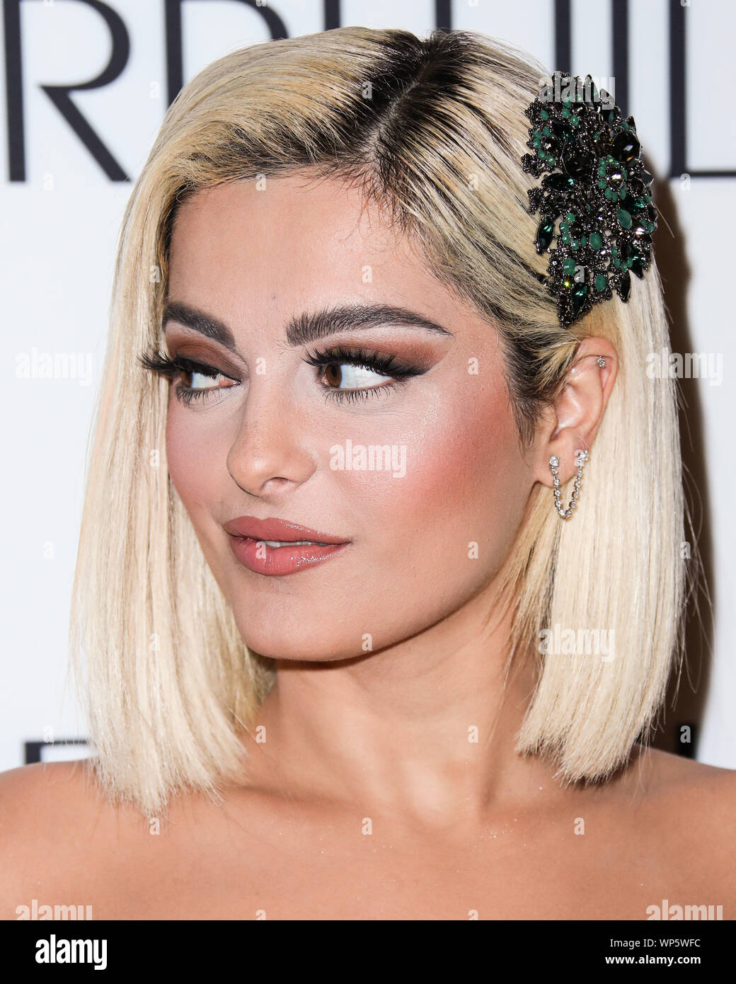 MANHATTAN, NEW YORK CITY, NEW YORK, USA - SEPTEMBER 06: Sänger Bebe Rexha kommt an der Sherri Hill NYFW Frühjahr 2020 Runway Show im Cipriani 42nd Street am September 6, 2019 in Manhattan, New York City, New York, United States. (Foto von Xavier Collin/Image Press Agency) Stockfoto