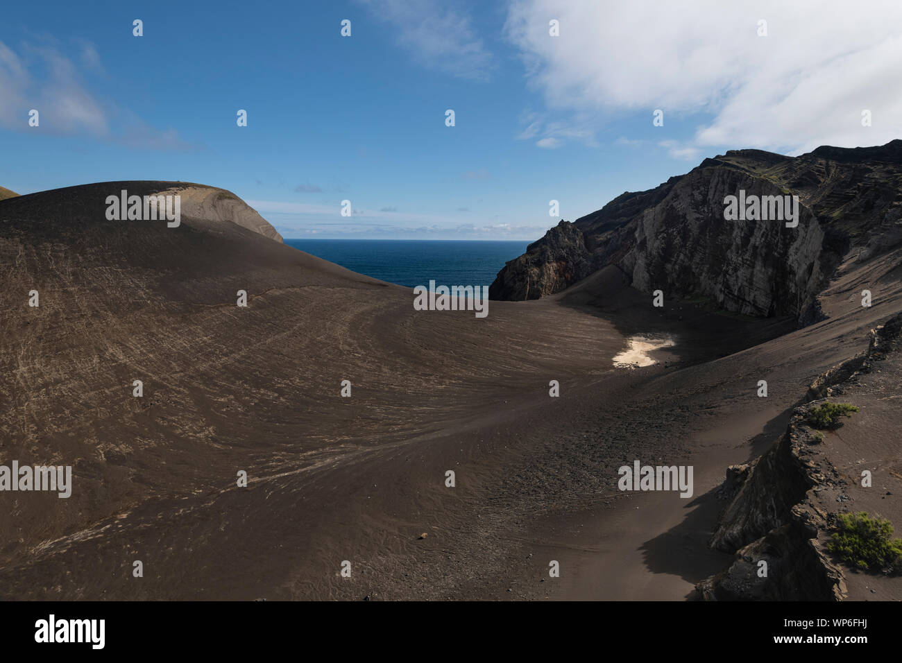 Der neue geboren Land der Capelinhos Vulkanausbruch in 1957-1958 auf die Insel Faial. Die capelinhos ist ein Monogenetischen Vulkan auf. Stockfoto