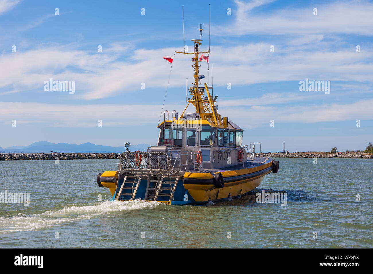Die steveston Lotsenboot Position heraus ein Pilot ein Frachter in den Fraser River in der Nähe von Vancouver zu bieten Stockfoto