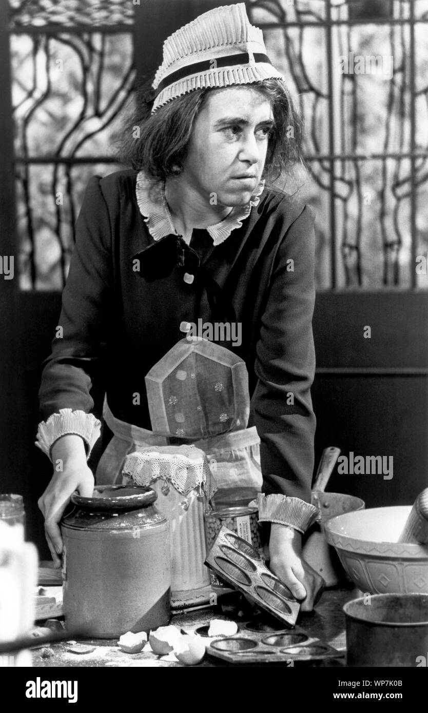 Als Jenny Tomasin Ruby Finch in der Britischen Drama Series, "Upstairs, Downstairs', ITV, Anfang der 70er Jahre Stockfoto Als Jenny Tomasin Ruby Finch in der Britischen Drama Series, "Upstairs, Downstairs', ITV, Anfang der 70er Jahre Stockfoto