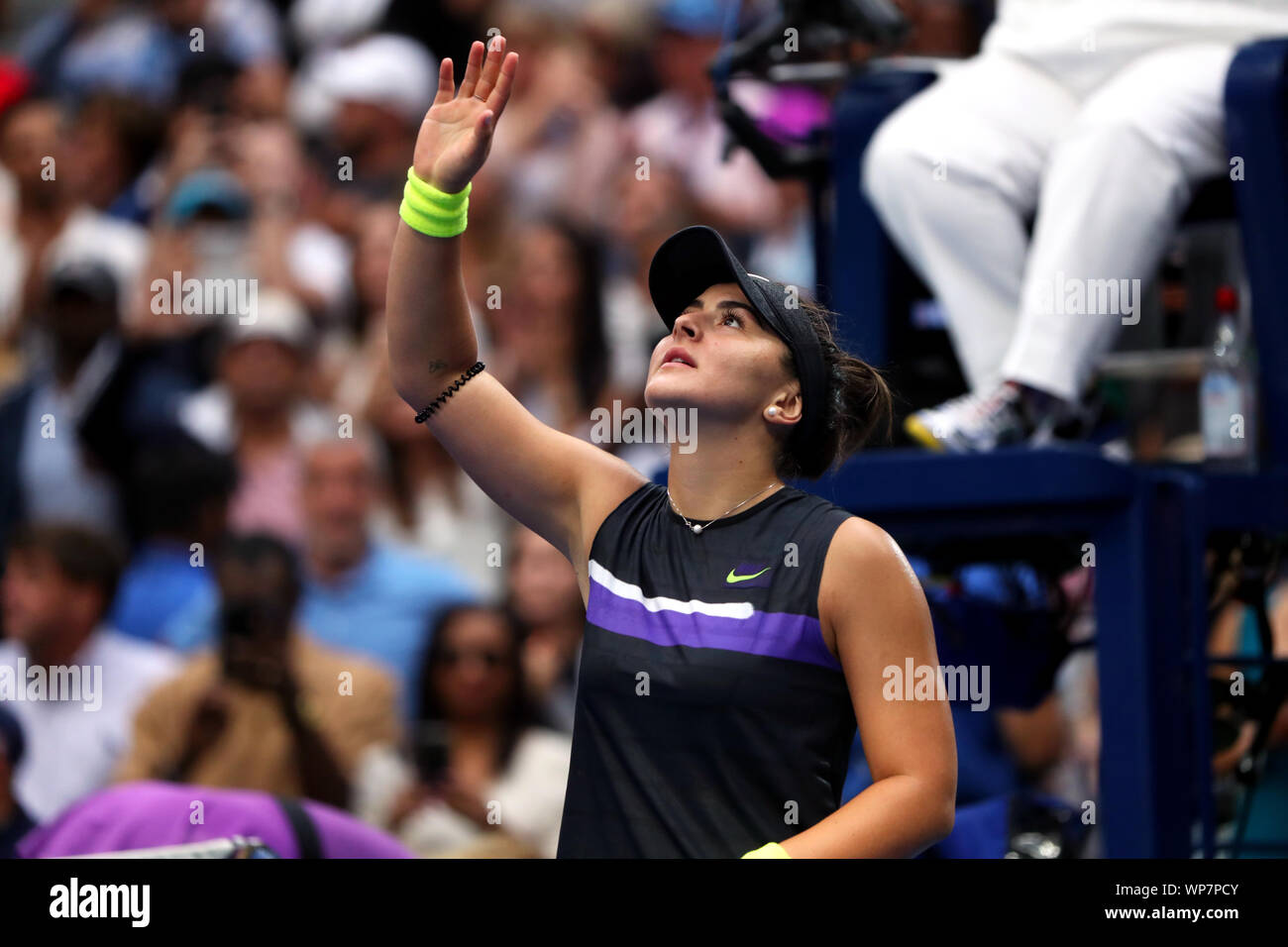 Flushing Meadows, New York, Vereinigte Staaten - 7. September 2019. Bianca Andreescu erkennt der Gast Momente nach dem Sieg über Serena Williams die Damen Einzel Titel bei den US Open heute zu erfassen. Stockfoto