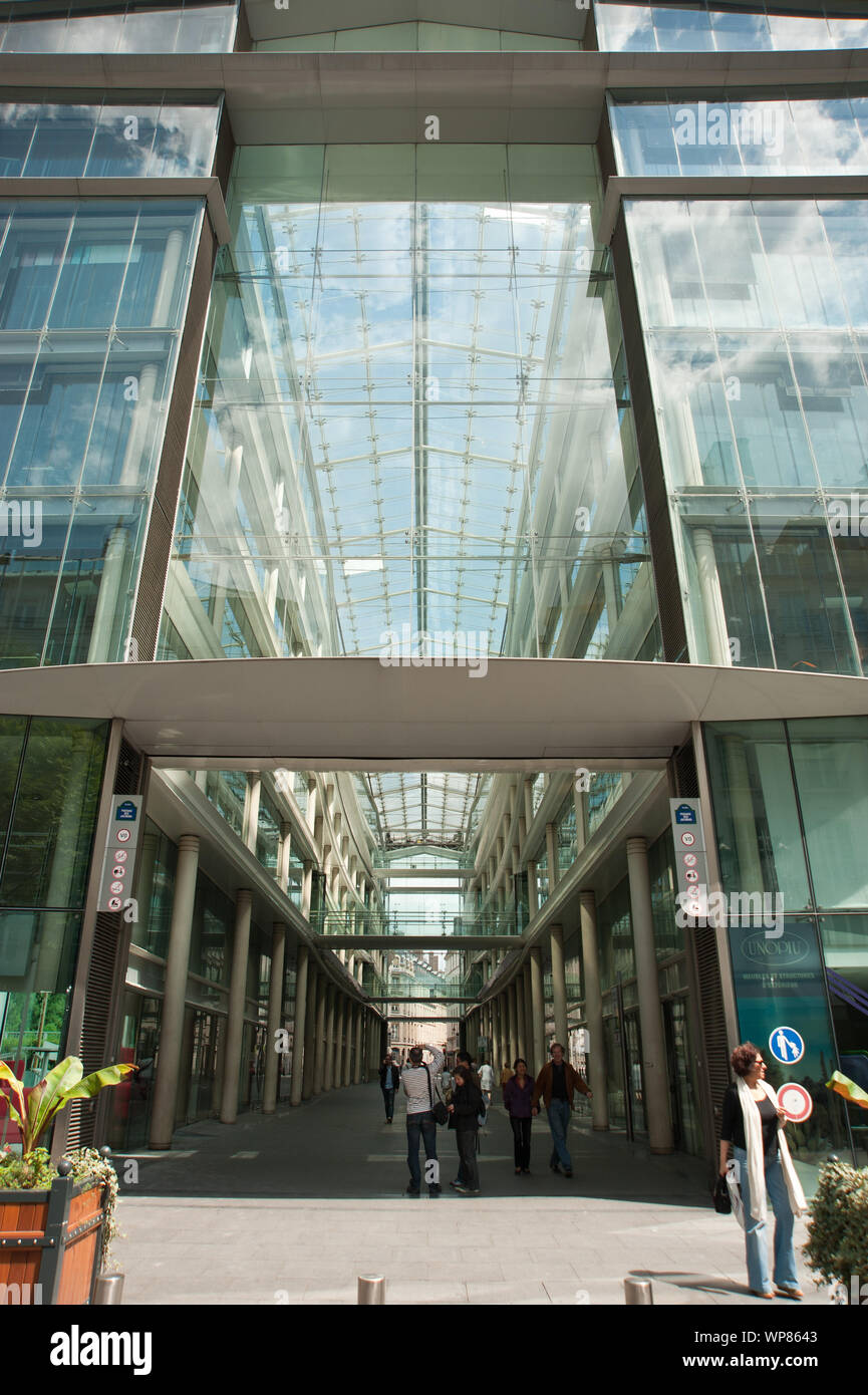 Paris, Passage Jacobins, Architekt Ricardo Bofill, Place du Marché-Saint-Honoré Stockfoto Paris, Passage Jacobins, Architekt Ricardo Bofill, Place du Marché-Saint-Honoré Stockfoto