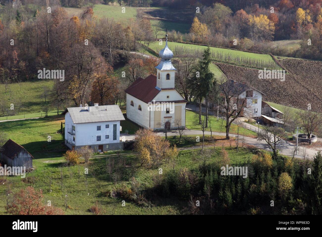 Pfarrkirche der Heiligen Dreifaltigkeit in Barilovicki Cerovac, Kroatien Stockfoto