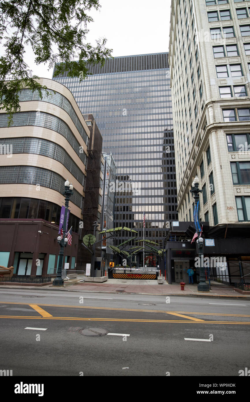 Suchen zwischen 230 South State Street und Quincy Gericht Gebäude Sicherheit Eingang Bundeszentrale und dirksen Bundesgericht Chicago Illino Stockfoto