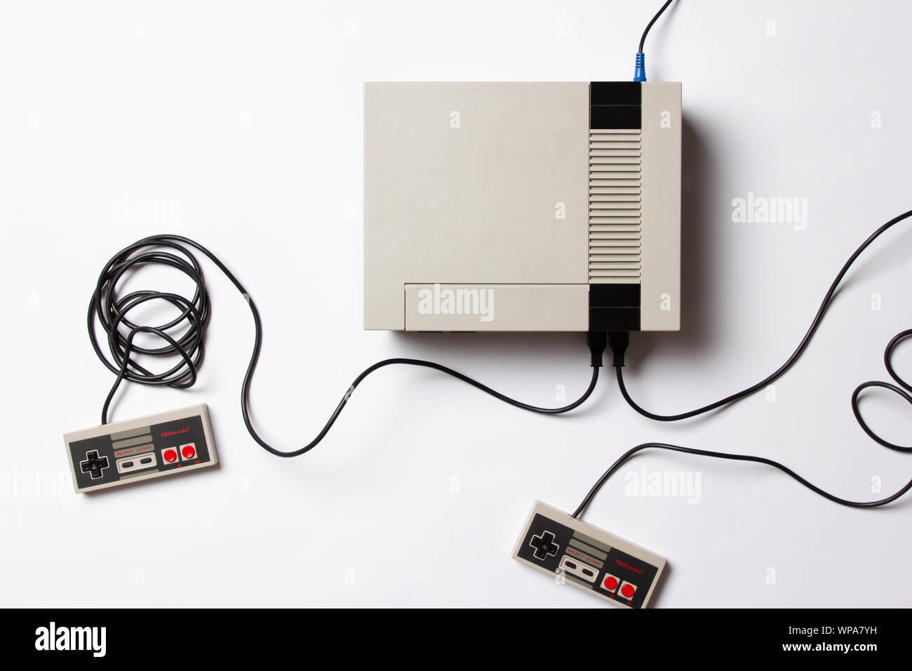 Ein wunderschön Studio Aufnahme des ursprünglichen "NES" Nintendo Entertainment System TV Spielekonsole Stockfoto