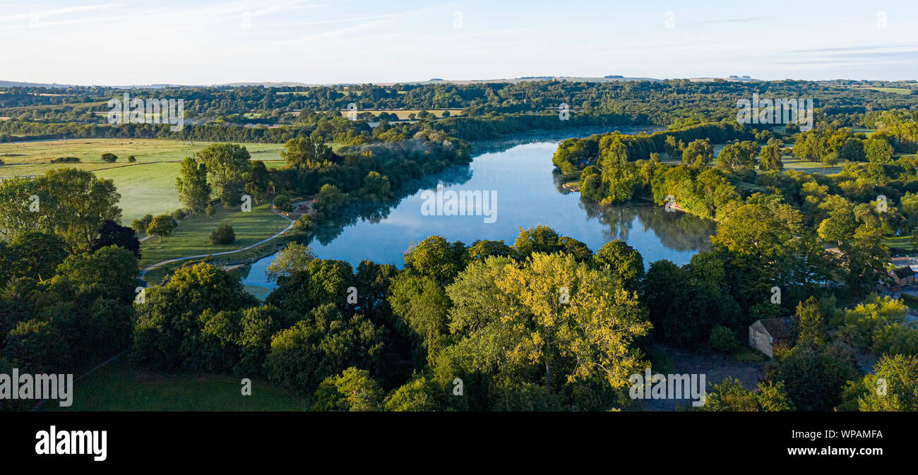 Aieral panorama Coate Water Country Park in Swindon Stockfoto