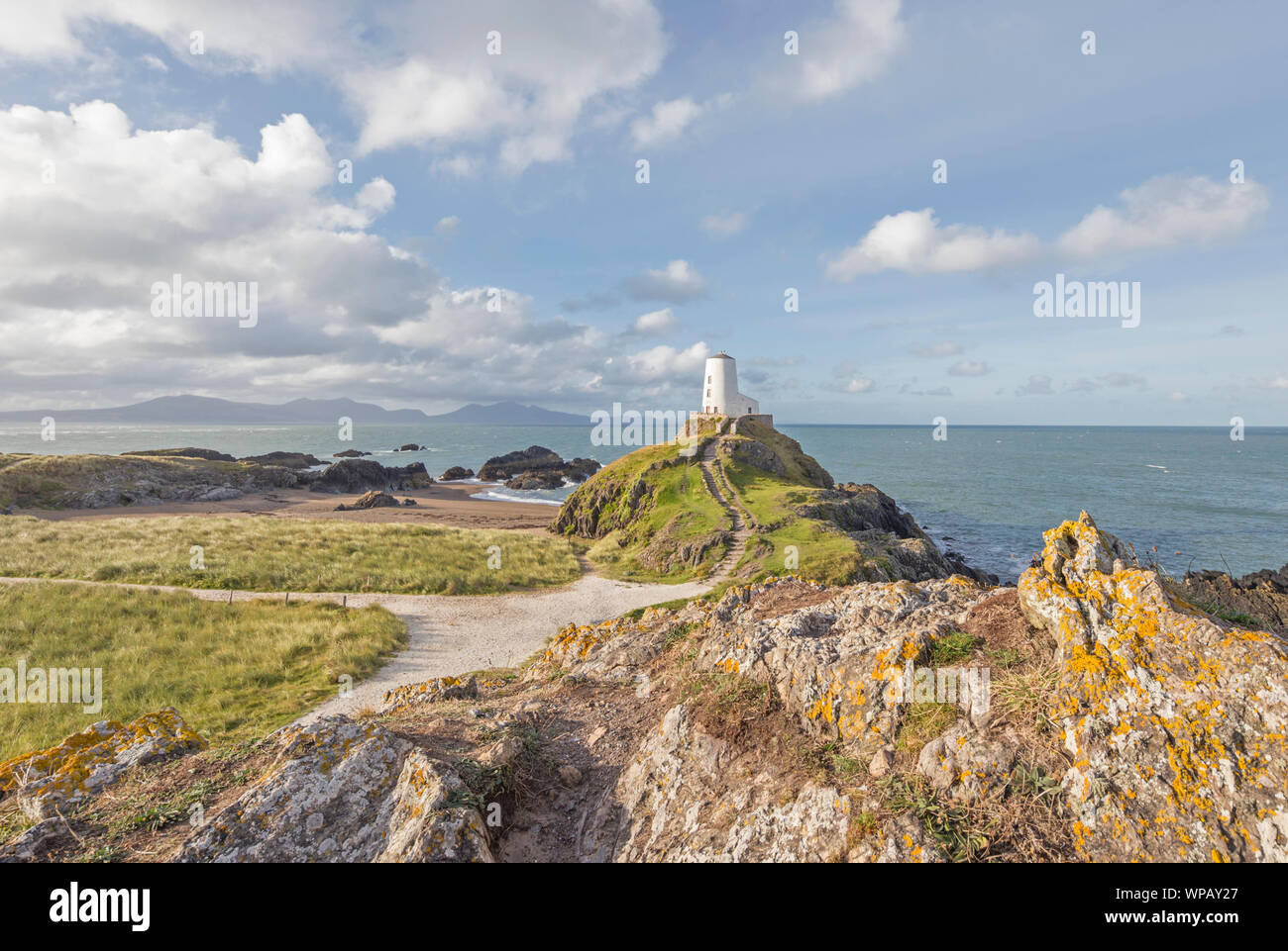 Tŵr Mawr Leuchtturm auf llanddwyn Island", Welsh, Ynys Llanddwyn", Teil von staplehurst Warren National Nature Reserve, Anglesey, North Wales, UK Stockfoto