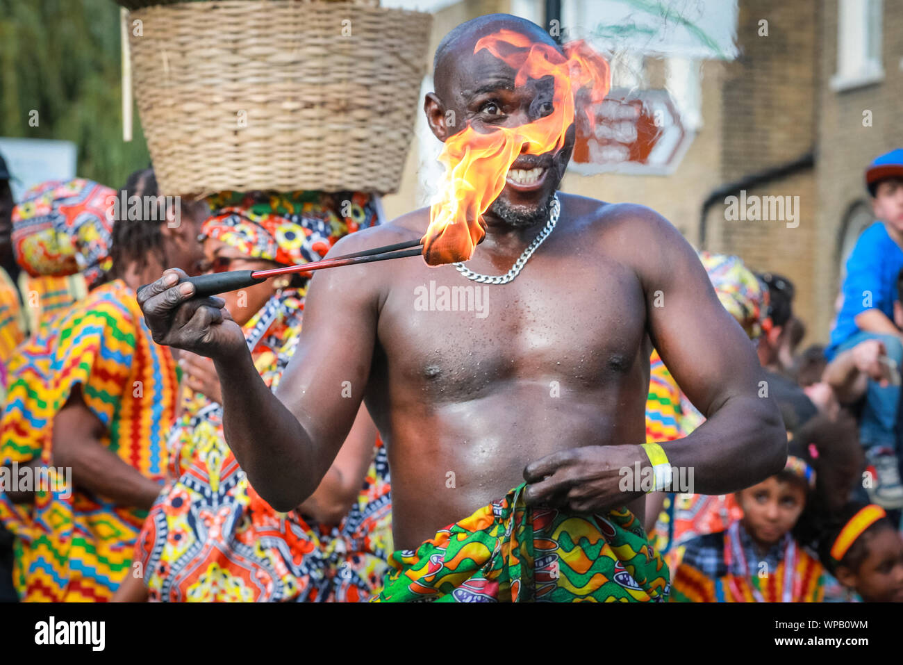 Hackney, London, UK. 08 Sep, 2019. Teilnehmer und Nachtschwärmer genießen Sie einen großen, ruhigen und lustige Hackney Karneval 2019 Parade im schönsten Sonnenschein, renommierte Kreativität des Bezirks und Vielfalt widerspiegelt. Credit: Imageplotter/Alamy leben Nachrichten Stockfoto