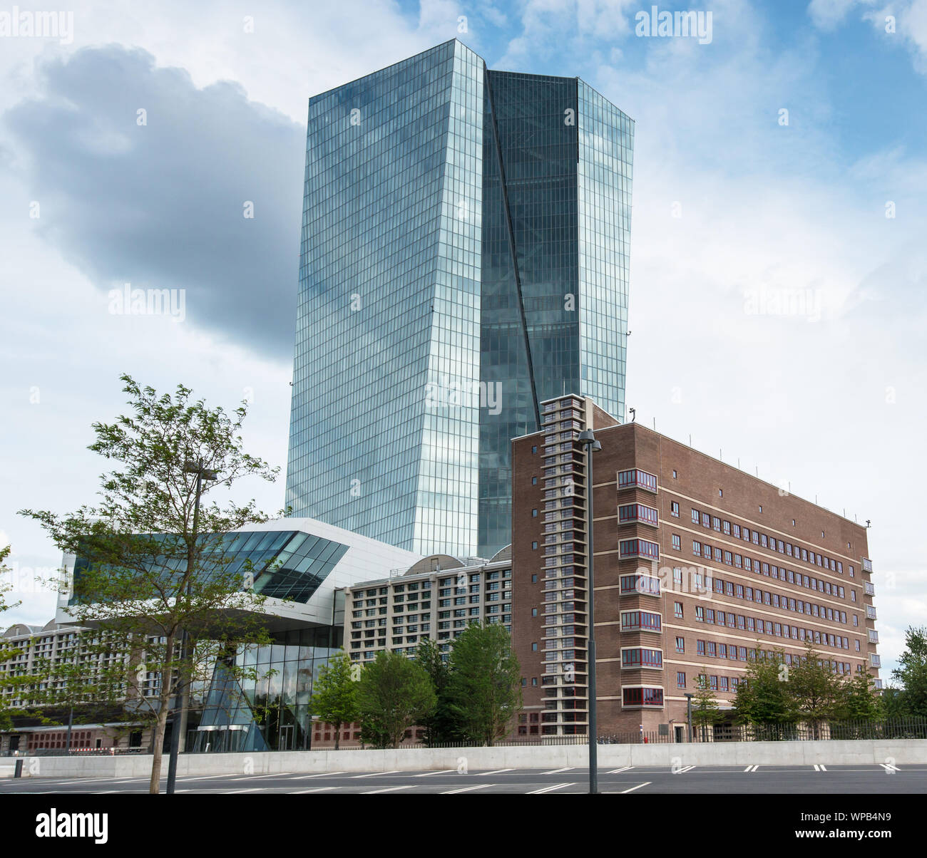 Sehr neues Gebäude der Europäischen Zentralbank EZB in Frankfurt am Main, Deutschland Stockfoto