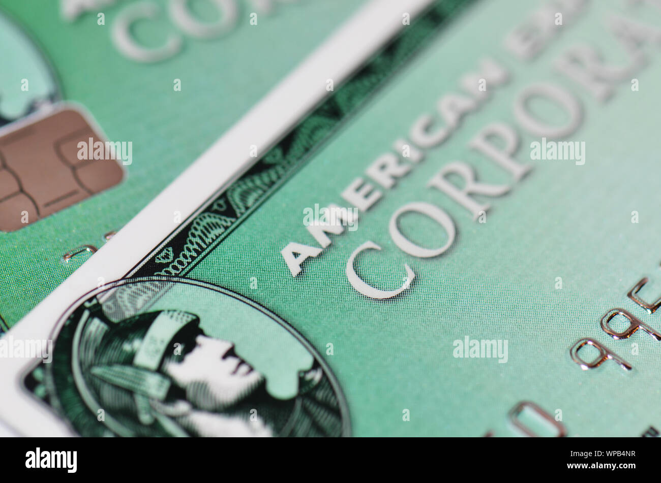 Zwei Karten von American Express Kreditkarten Stockfoto