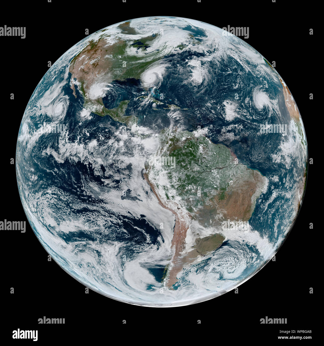 Sicht der westlichen Hemisphäre, 4. September 2019, mit mehreren tropische Wirbelstürme, einschließlich Hurrikan Dorian, der von der NASA/Joshua Stevens/DPA Stockfoto