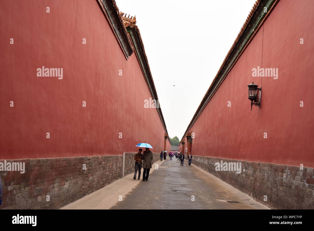 Chinesischen inneren Gassen und roten Wänden in Forbidden City Palace Complex, Peking, China Stockfoto