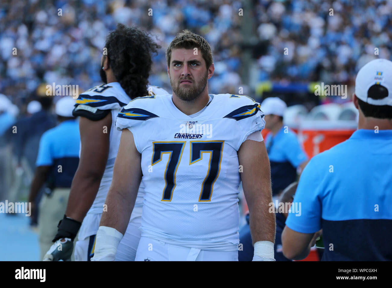 Carson, CA. 8. Sep 2019. Los Angeles Ladegeräte offensive guard Forrest Lampe #77 Während der NFL Indianapolis Colts vs Los Angeles Ladegeräte an der Würde des Menschen Gesundheit Sport Park in Carson, Ca am 8. September 2019 (Foto von Jevone Moore) Credit: Csm/Alamy leben Nachrichten Stockfoto