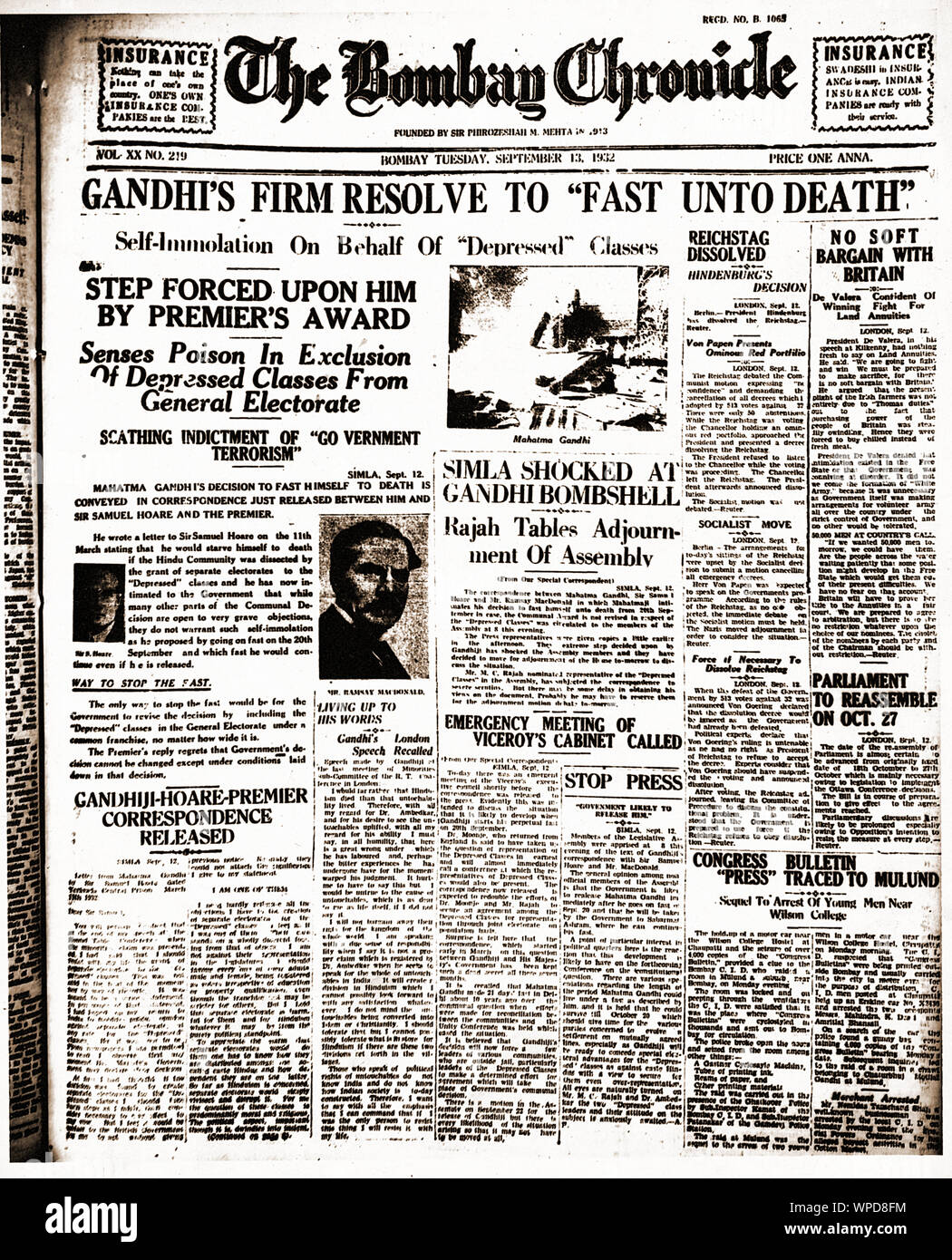 Mahatma Gandhi Nachrichten auf der Titelseite der Zeitung The Bombay Chronicle, Indien, Asien, 13. September 1932, altes Vintage-Bild aus den 1900er Jahren Stockfoto Mahatma Gandhi Nachrichten auf der Titelseite der Zeitung The Bombay Chronicle, Indien, Asien, 13. September 1932, altes Vintage-Bild aus den 1900er Jahren Stockfoto