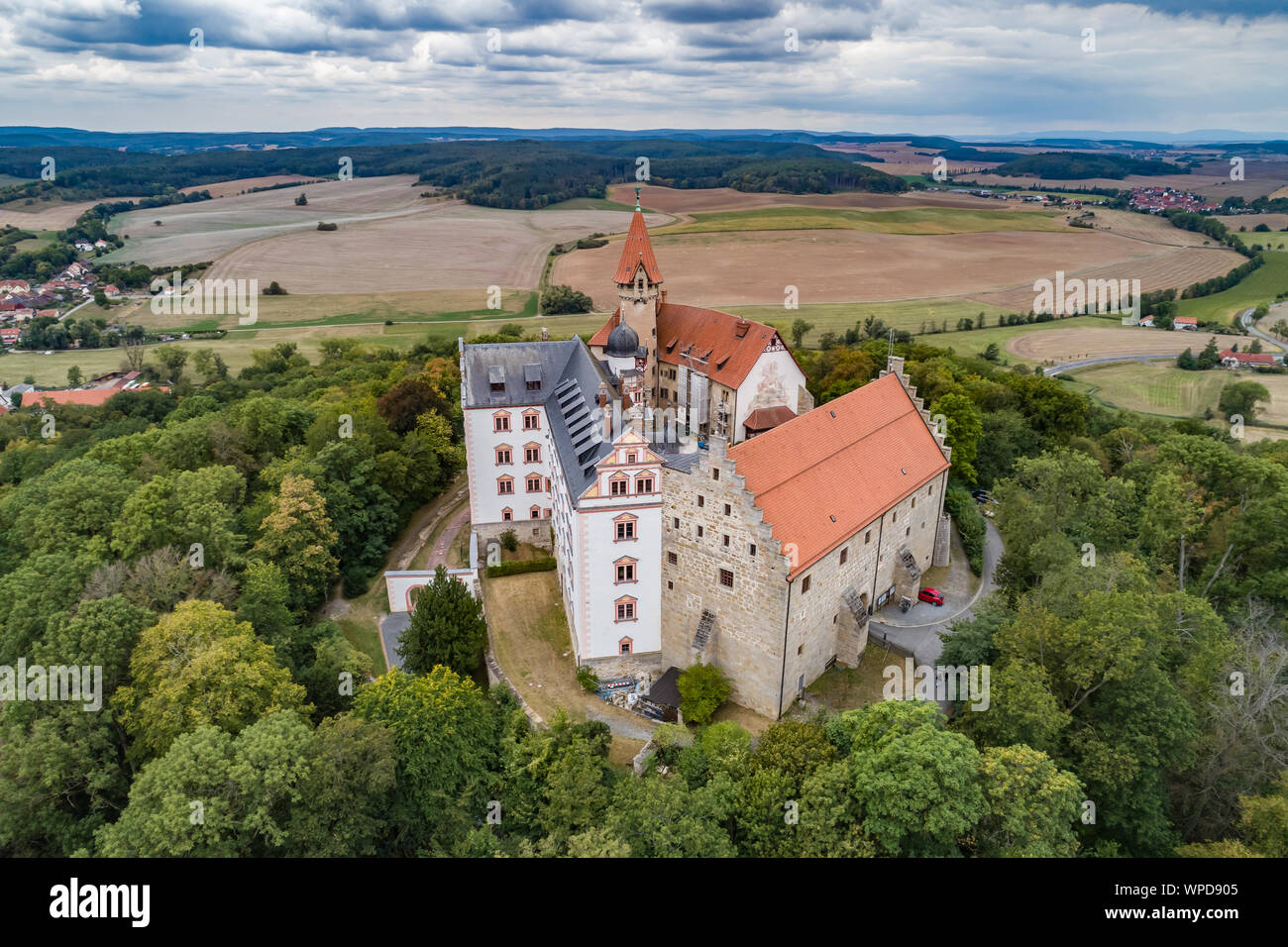 Mit Blick auf die Veste Heldburg Festung in der Nähe von Bad Colberg