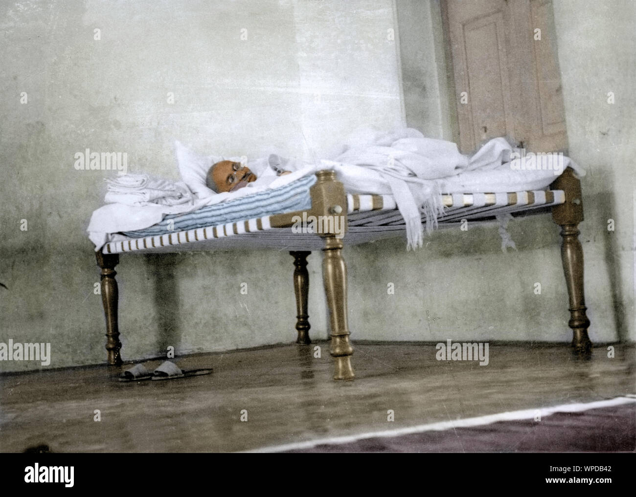 Mahatma Gandhi während der Fastenzeit, Rashtriya Shala Ashram, Rajkot, Gujarat, Indien, Asien, März 1939 altes Vintage-Bild der 1900er Jahre Stockfoto