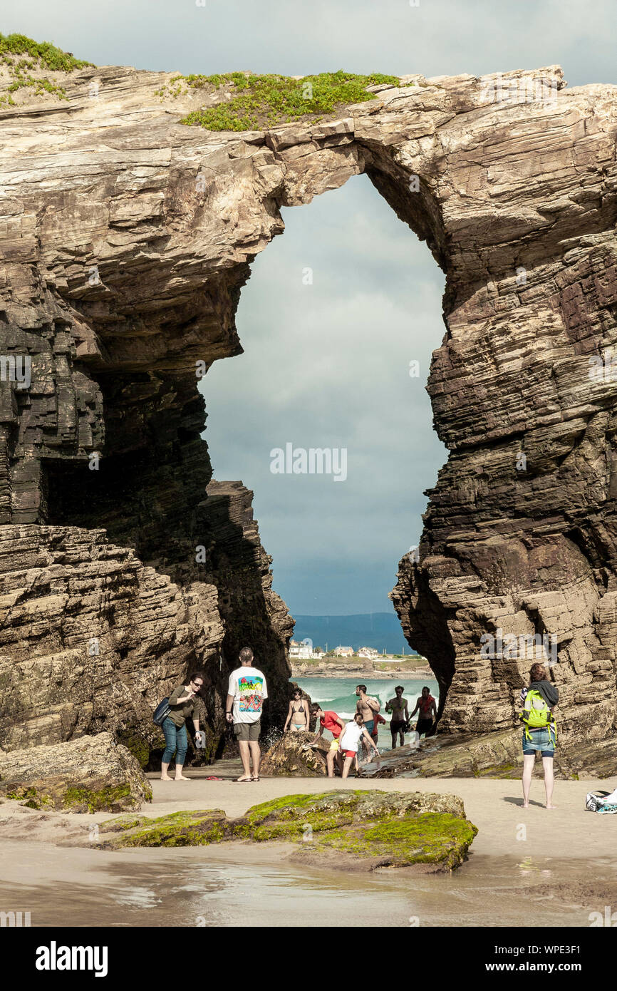 Strand der Kathedralen befindet sich auf der Küste der Provinz Lugo (Galizien). Es ist ein Strand sehr von Touristen besucht Stockfoto