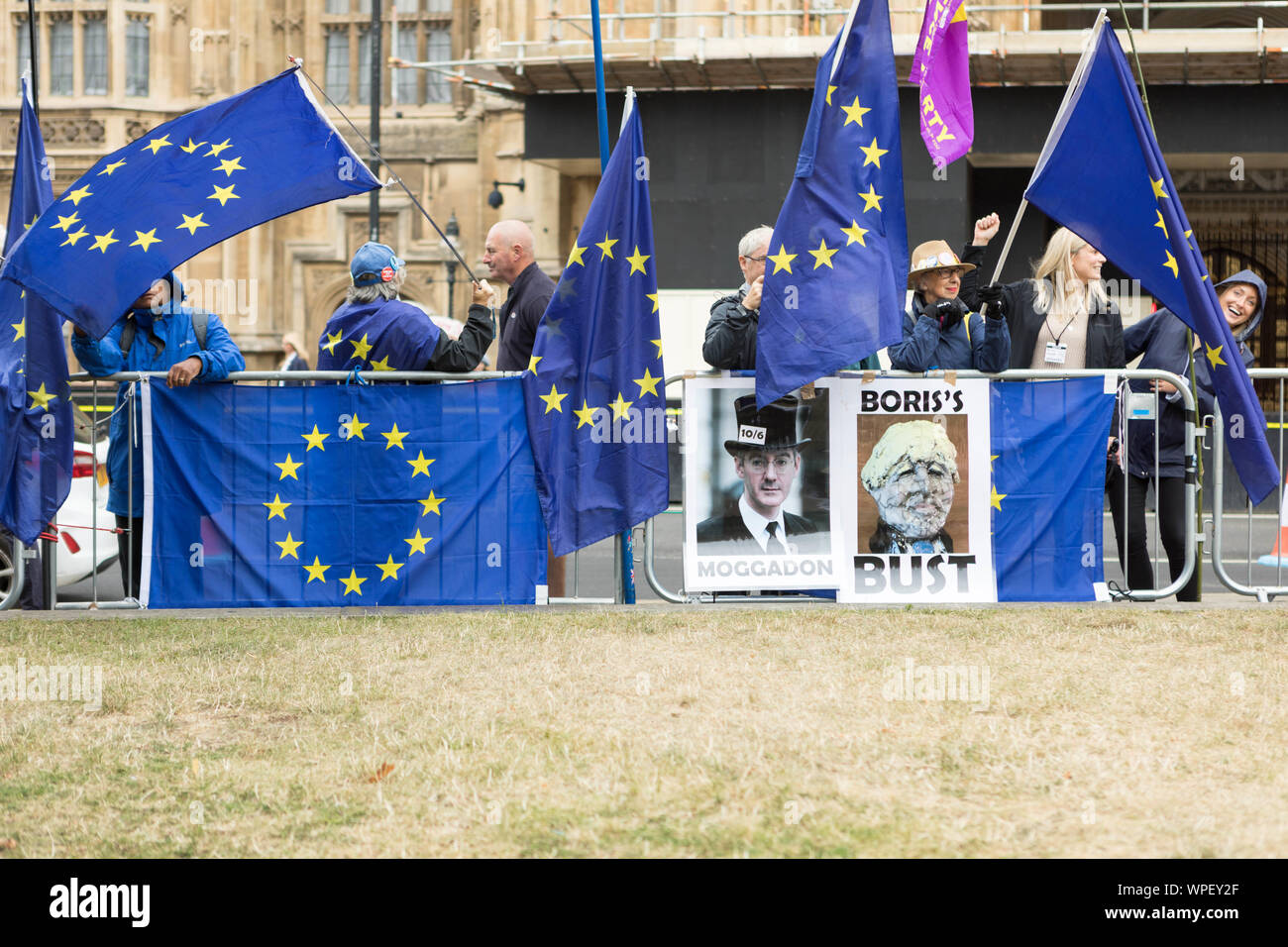 College Green, Westminster, London, Großbritannien. 9. September 2019. Pro und anti Brexit Unterstützern rund um College Green. Penelope Barritt/Alamy leben Nachrichten Stockfoto