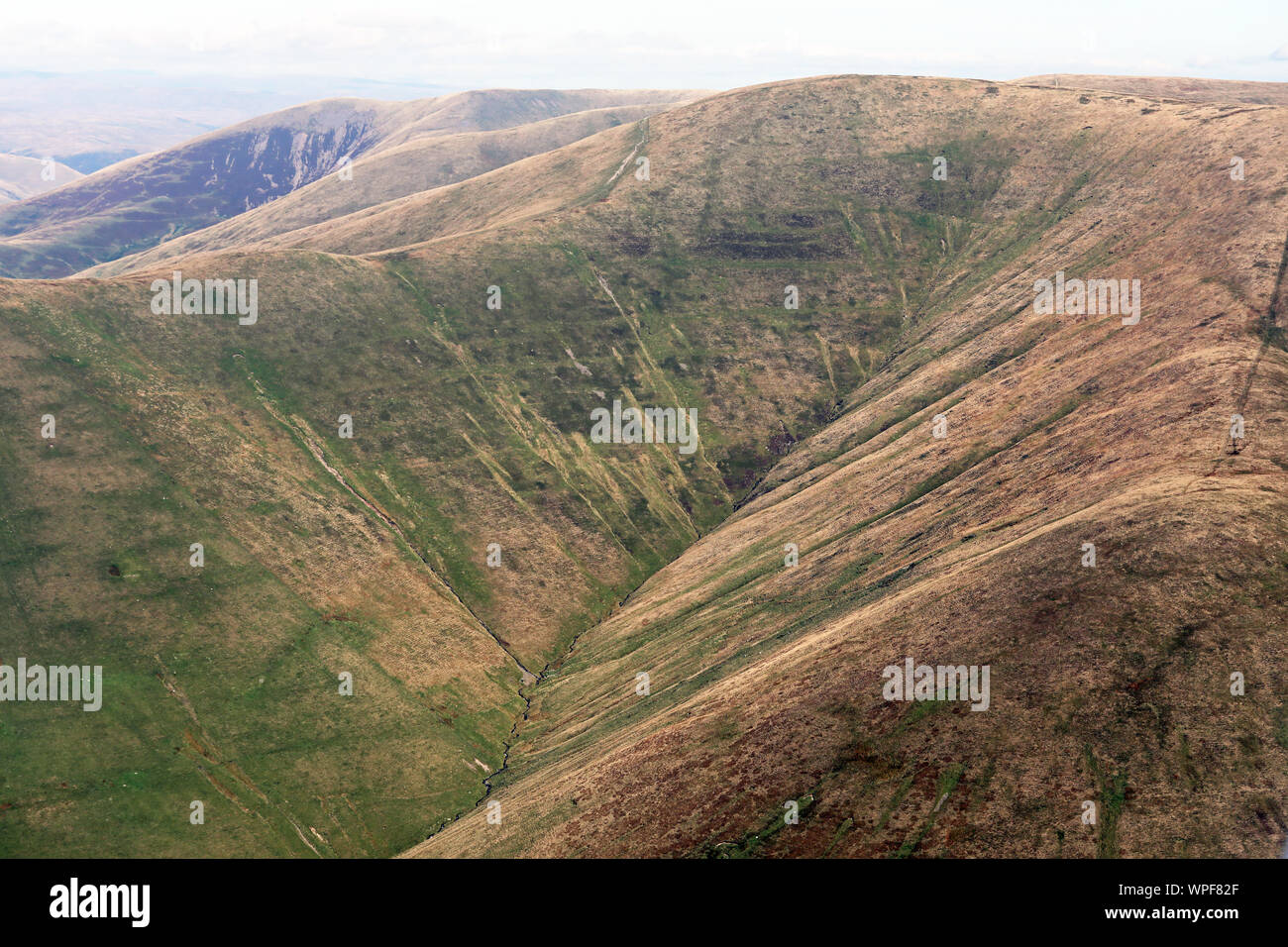 Luftaufnahme von Pennine Hills an Cautley in der Nähe von Sedbergh, in Yorkshire. Stockfoto