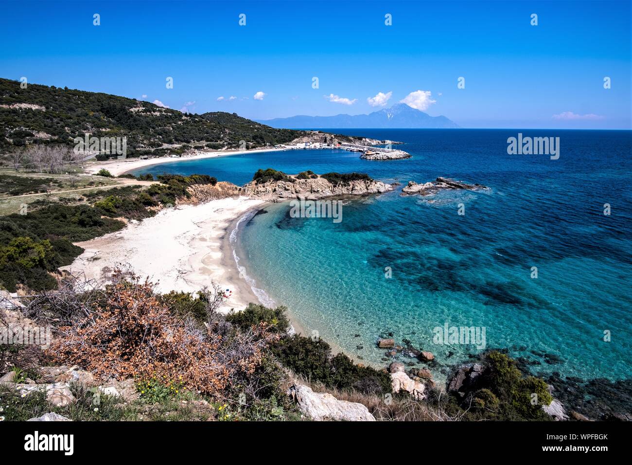 Schöne Strände in der Nähe von Sarti, Chalkidiki, Griechenland Stockfoto