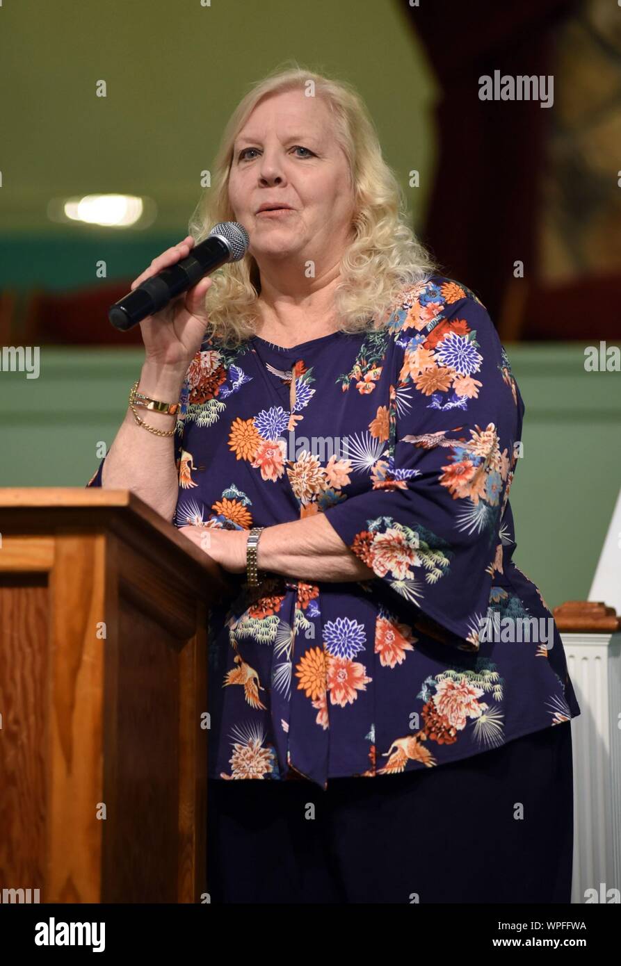 Ebenen, GA, USA. 8. Sep 2019. Jana Carter, Tochter von Billy Carter anwesend für Jimmy Carter lehrt Sonntagsschule, Maranatha Baptist Church, Ebenen, GA 8. September 2019. Credit: Derek Sturm/Everett Collection/Alamy leben Nachrichten Stockfoto