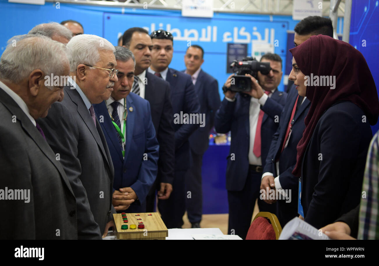 Ramallah, West Bank, Palästina. 9 Sep, 2019. Der palästinensische Präsident Mahmoud Abbas besucht die Vierte Nationale Forum für die vierte industrielle Revolution, in der West Bank Stadt Ramallah, Sept. 09, 2019 Credit: thaer Ganaim/APA-Images/ZUMA Draht/Alamy leben Nachrichten Stockfoto