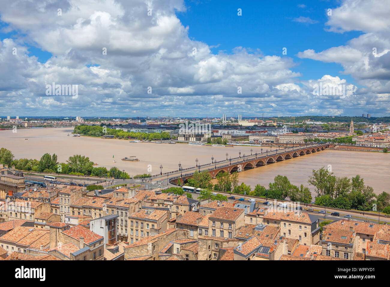 Franzsische Stadt An Der Garonne