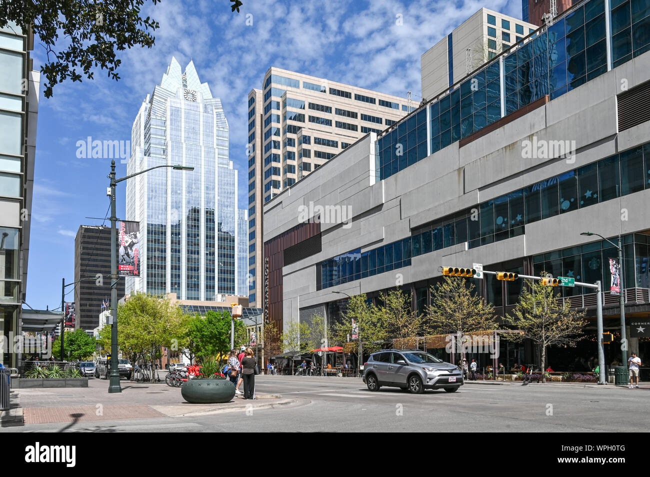 Frost Bank Tower in Austin Texas im März 2019. Dies ist einer der bekanntesten Wolkenkratzer in Austin. Stockfoto