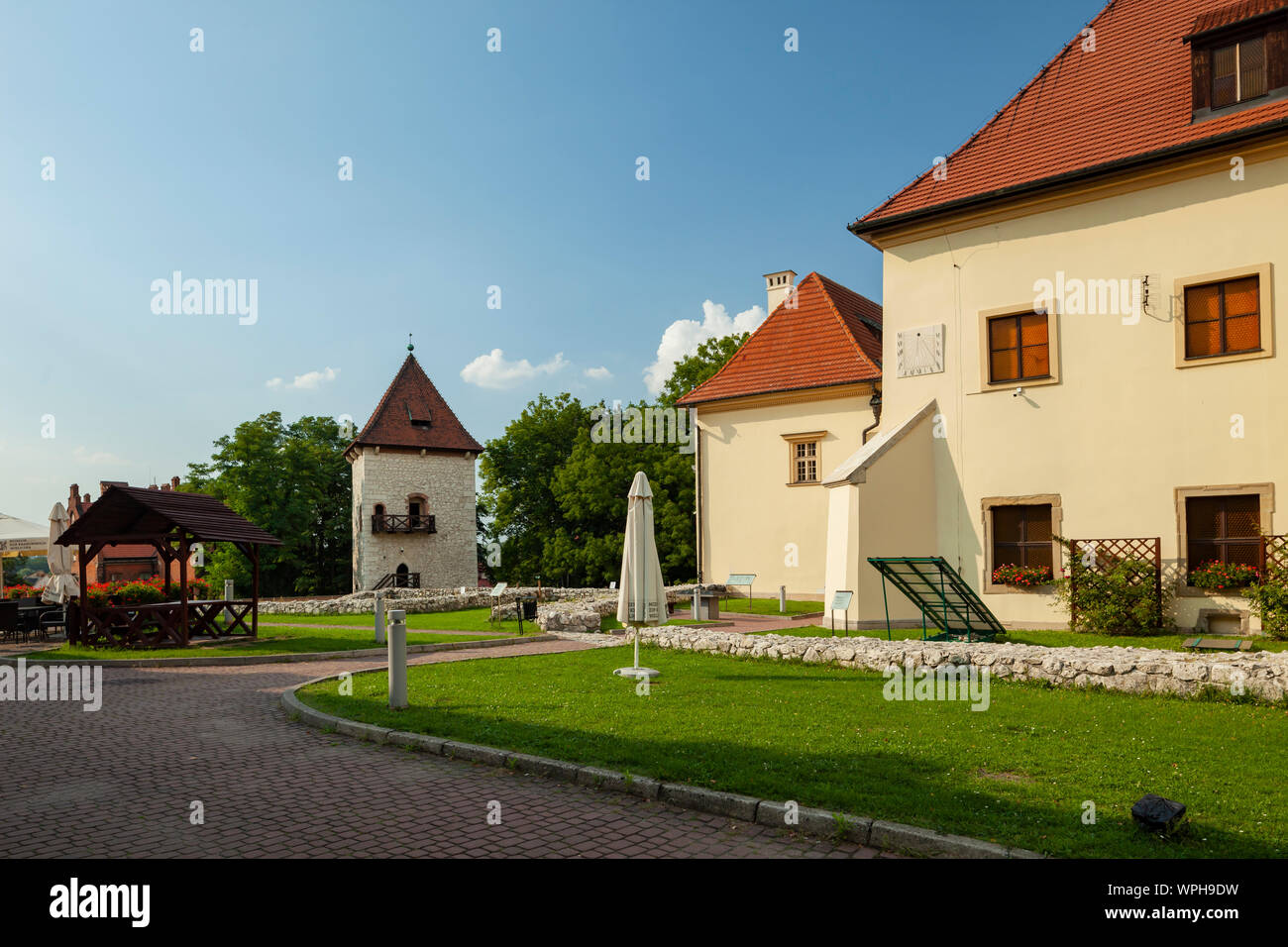 Sommernachmittag in der Burg Saltworks (Zupny Zamek) in Wieliczka, Polen. Stockfoto