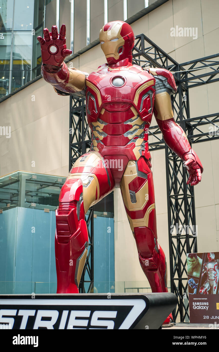 KL, Malaysia - September 7,2019: Eine riesige Iron Man statue Anzeige an die KL Pavillon für die Marvel Studios zehn Jahre Helden Ausstellung in Malaysia. Stockfoto