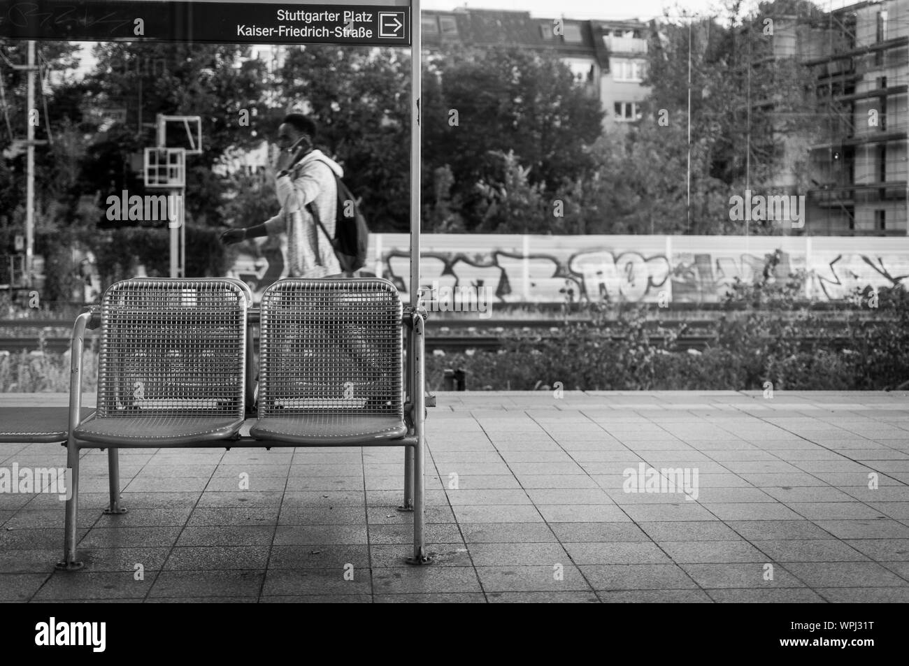 Sitzbank vom U-Bahnhof Stockfoto