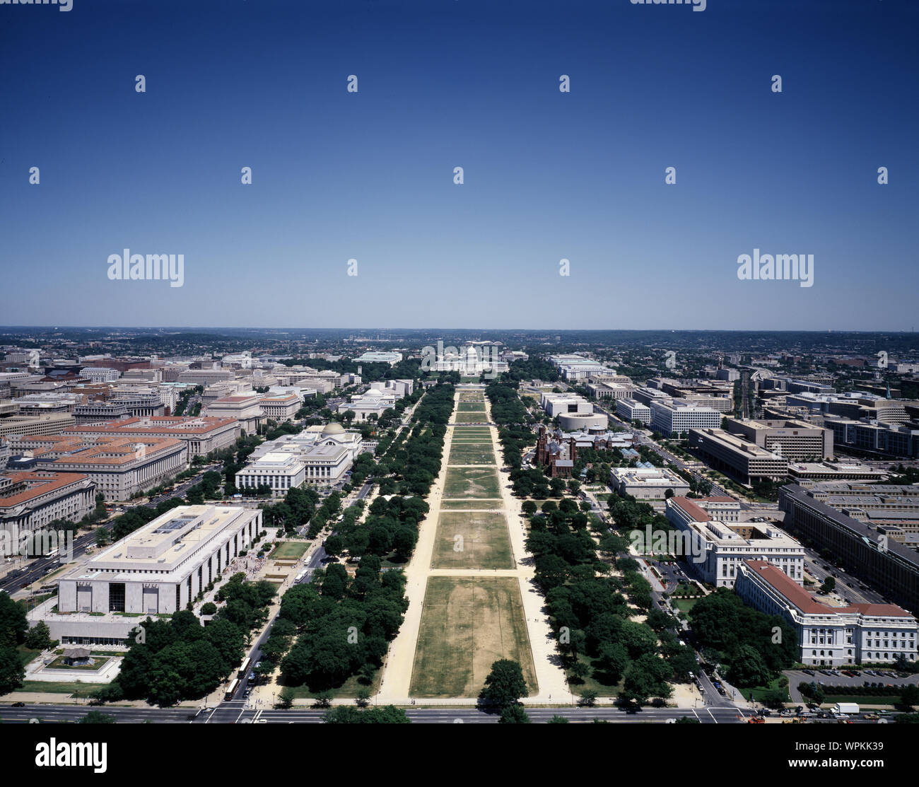 Blick nach Osten vom Washington Monument, der National Mall gegenüber dem US Capitol Vergangenheit eine Parade der nationalen Museen in Washington, D.C Stockfoto