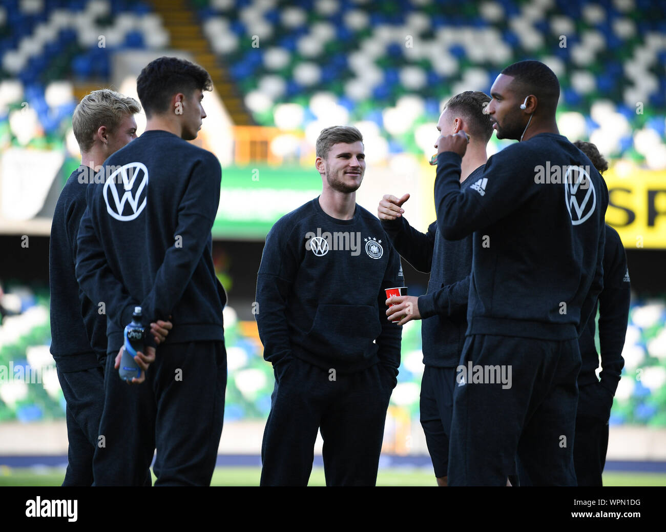 Julian Brandt (Deutschland), Kai Havertz (Deutschland), Timo Werner (Deutschland), goalie Bernd Leno (Deutschland), Jonathan Tah (Deutschland) im Stadion. GES/fussball/EURO Qualifikation: Nordirland - Deutschland, 09.09.2019 Fußball: Europäische Qualifier: Nordirland gegen Deutschland, Belfast, September 9, 2019 | Verwendung weltweit Stockfoto