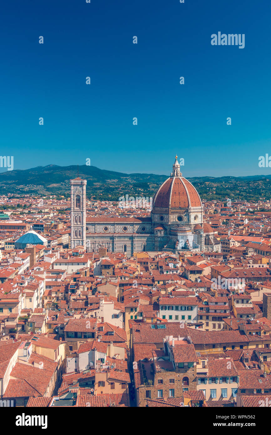 Duomo Santa Maria del Fiore der Römisch-katholischen Kirche in Florenz, Italien, gotische Architektur, allgemeine Ansicht Stockfoto