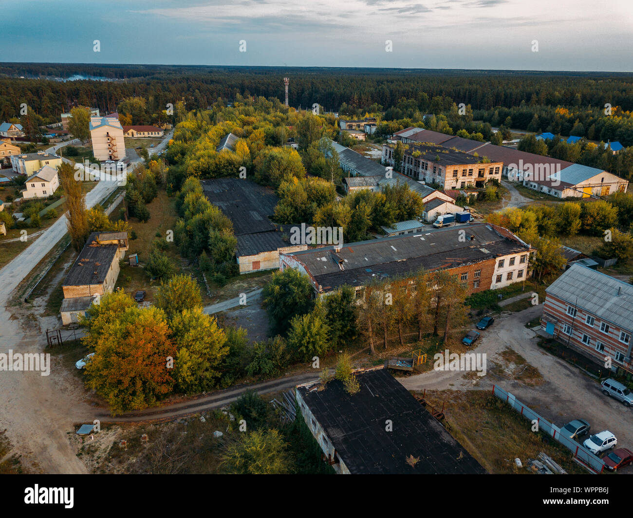 Alten, verlassenen Industriegelände des ehemaligen sowjetischen Gefängnis Kolonie. Stockfoto