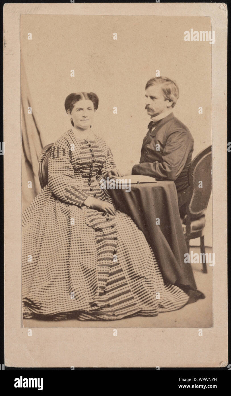 Major General Nathaniel Prentiss Banks der US-Freiwilligen Infanterieregiments in Uniform, mit seiner Frau Mary Gassville Palmer Banken, die ein offenes Buch] / Henry F. Warren, Waltham, Masse Stockfoto