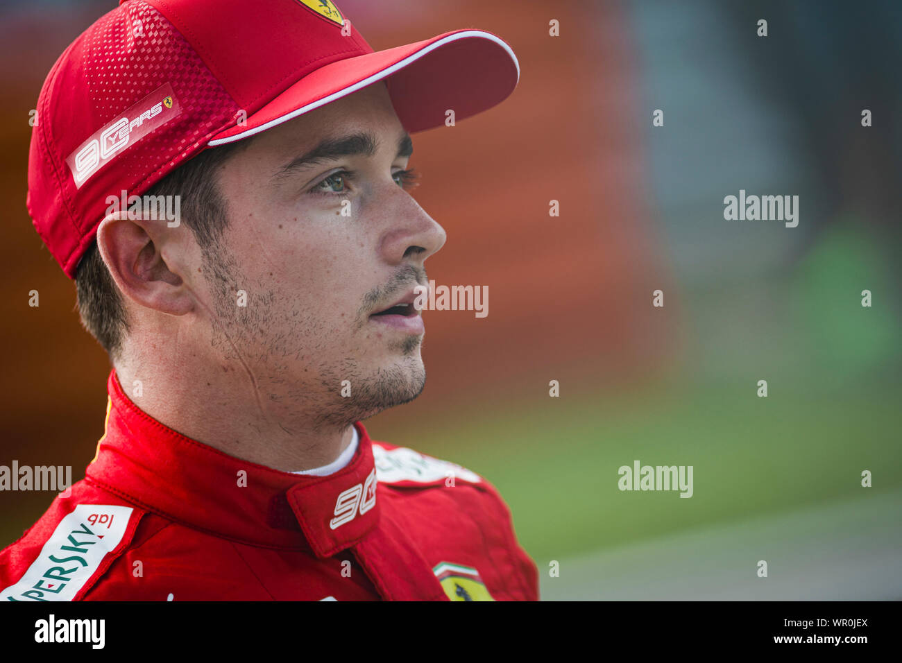 Monza, Italien. 07 Sep, 2019. Die Scuderia Ferrari die monegassischen Treiber Charles Leclerc nach dem Qualifying des F1 Grand Prix von Italien auf dem Autodromo Nazionale di Monza. Credit: SOPA Images Limited/Alamy leben Nachrichten Stockfoto