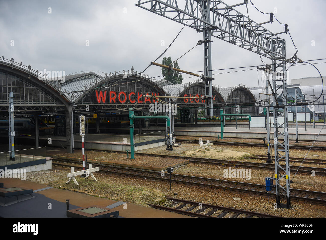 Wroclaw, Polen. 07 Sep, 2019. Eine allgemeine Ansicht der Breslauer Bahnhof. Breslau ist die viertgrößte Stadt in Polen und die grösste Stadt in der Region von Schlesien. Breslau Breslau oder in deutscher Sprache verbrachte mehr als 200 Jahre unter deutscher Herrschaft, aber nach dem Zweiten Weltkrieg der Region unter polnische Behörde durch das Potsdamer Abkommen unter territorialen Veränderungen von der Sowjetunion gefordert wurde. Credit: SOPA Images Limited/Alamy leben Nachrichten Stockfoto