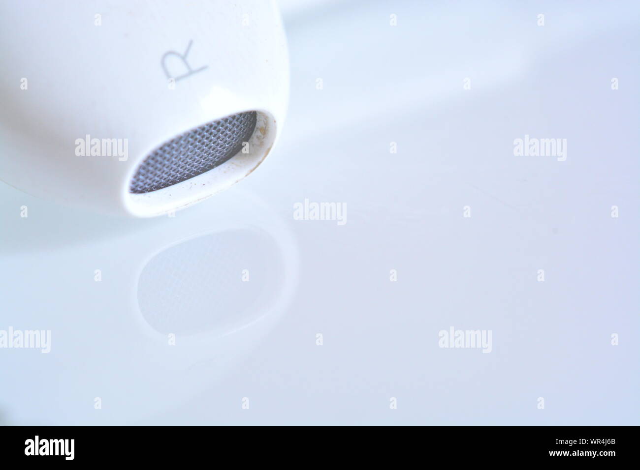 Apple white Ohrhörer Musik Zubehör für Iphone ipad ipod digital personal Kopfhörer Stockfoto