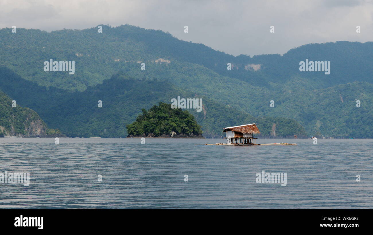 Schwimmende angeln Plattform, Depapre, Papua, Indonesien Stockfoto