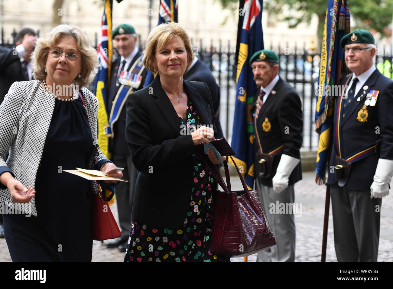 Anna Soubry (rechts) kommt für einen Dienst der Danksagung für das Leben und die Arbeit von Lord Ashdown am Westminster Abbey in London. Stockfoto